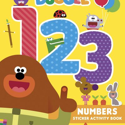 Hey Duggee: Dress-Up Sticker Book